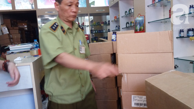 Hà Nội: Đột nhập kho hàng mỹ phẩm không chứng từ, phát hiện 5000 sản phẩm thực phẩm chức năng hết hạn