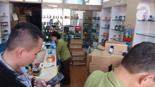 Hà Nội: Đột nhập kho hàng mỹ phẩm không chứng từ, phát hiện 5000 sản phẩm thực phẩm chức năng hết hạn