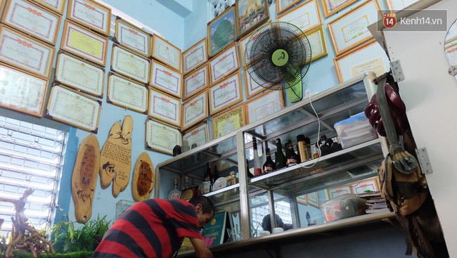 Vợ của đội trưởng nhóm hiệp sĩ bật khóc: Tôi từng cạo đầu để khuyên chồng đừng làm hiệp sĩ, nhưng ông ấy vẫn đam mê