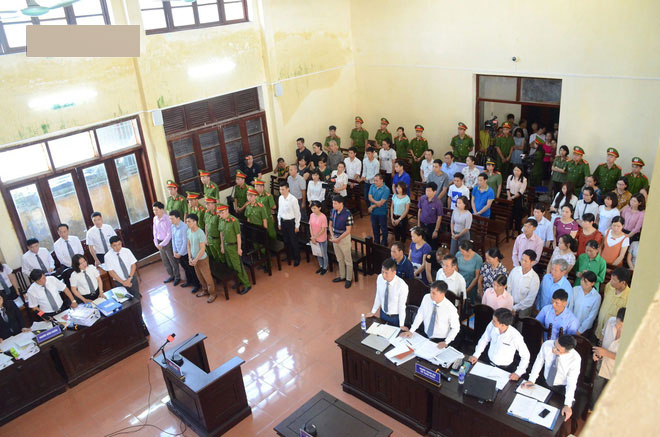 Thay đổi bất ngờ sau 1 đêm trong phiên xét xử bác sĩ Hoàng Công Lương