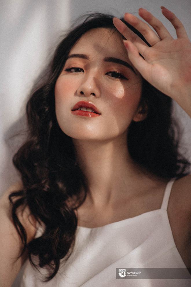 Gặp gỡ cô bạn Á khôi của Học viện Ngoại giao với nhan sắc trong trẻo tựa 'nàng thơ' - 19 Gặp gỡ cô bạn Á khôi của Học viện Ngoại giao với nhan sắc trong trẻo tựa 'nàng thơ' - 19