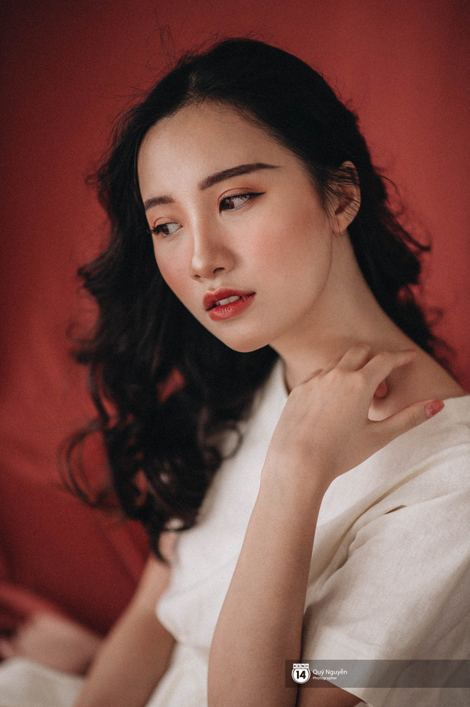 Gặp gỡ cô bạn Á khôi của Học viện Ngoại giao với nhan sắc trong trẻo tựa 'nàng thơ' - 12 Gặp gỡ cô bạn Á khôi của Học viện Ngoại giao với nhan sắc trong trẻo tựa 'nàng thơ' - 12