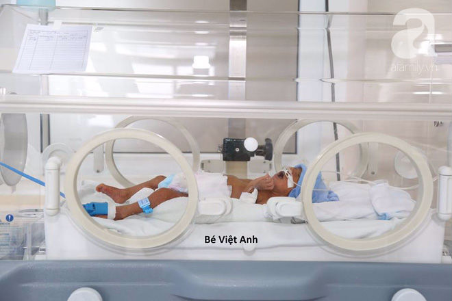 Hà Nội: 2 em bé sơ sinh cùng bị mẹ bỏ rơi tại bệnh viện