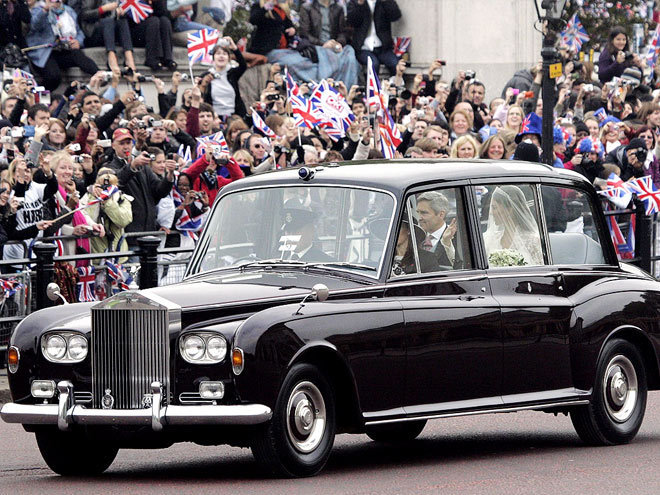 Dàn siêu xe khủng trong đám cưới của Hoàng tử Harry và Công nương Meghan Markle