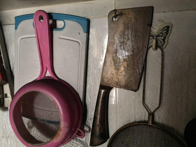 Gần 2 tháng chuyển đến nơi ở tạm, người mẹ từng ôm 2 con chạy thoát khỏi thảm họa Carina trào nước mắt: Tôi và các con nhớ nhà...