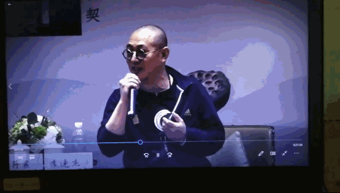 Bị so sánh già yếu và bi thảm như ông lão 80 tuổi, Lý Liên Kiệt lên tiếng đáp trả