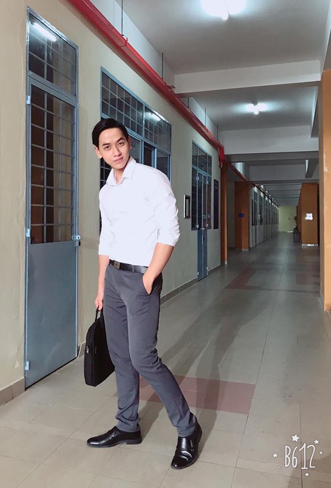 Thầy giáo đẹp trai nhất mạng xã hội: Tôi từng bị hỏi đi một đêm bao nhiêu?