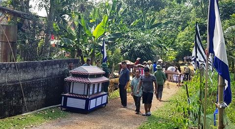 Đẫm nước mắt đám tang hai vợ chồng tử nạn trên đường vào bệnh viện chờ sinh