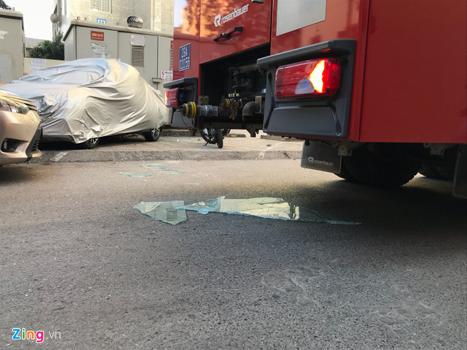 (CẬP NHẬT) Cháy ở chung cư cao 23 tầng, hàng trăm người tháo chạy