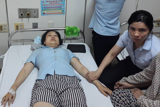 Nữ con tin bị kẻ ngáo đá khống chế: 'Tôi nghĩ hắn sẽ cắt cổ tôi' Nữ con tin bị kẻ ngáo đá khống chế: 'Tôi nghĩ hắn sẽ cắt cổ tôi'