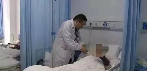 Cụ bà 'nôn thốc nôn tháo' vì ăn dứa mỗi ngày, loại quả này không phải ai cũng ăn được Cụ bà 'nôn thốc nôn tháo' vì ăn dứa mỗi ngày, loại quả này không phải ai cũng ăn được