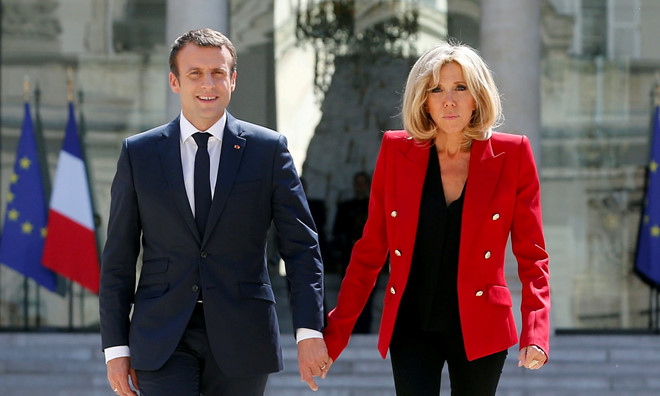 Tổng thống Macron bị chỉ trích vì chi 58.000 USD mua đĩa ăn Tổng thống Macron bị chỉ trích vì chi 58.000 USD mua đĩa ăn