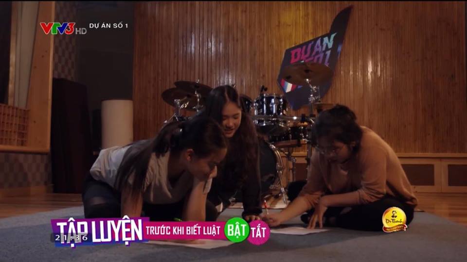 The Debut tập 4: Đức Phúc tranh cãi gay gắt với Hương Tràm để bảo vệ thí sinh - 2 The Debut tập 4: Đức Phúc tranh cãi gay gắt với Hương Tràm để bảo vệ thí sinh - 2