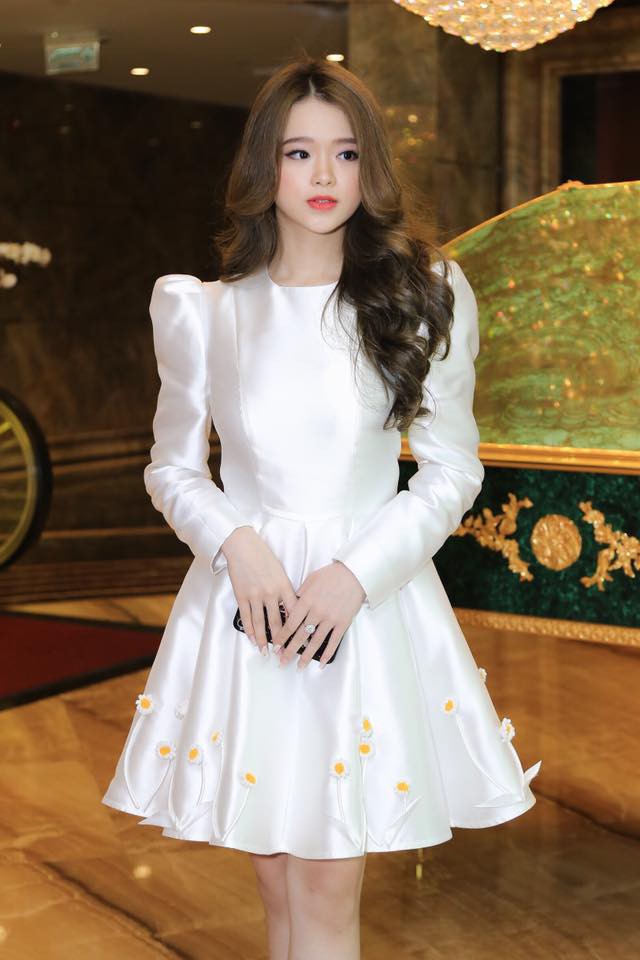 Sau thời gian 'im hơi lặng tiếng', Linh Ka xuất hiện trở lại khiến ai cũng bất ngờ vì lớn quá rồi! - 5 Sau thời gian 'im hơi lặng tiếng', Linh Ka xuất hiện trở lại khiến ai cũng bất ngờ vì lớn quá rồi! - 5