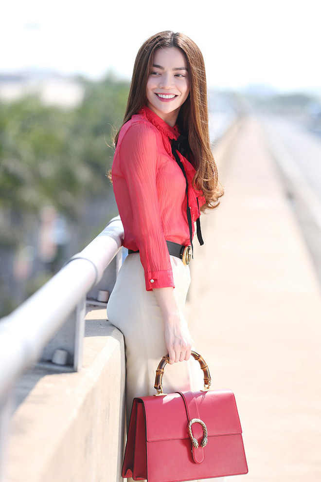 Sự cô đơn lạ lùng và nỗi sợ khi phải yêu Hồ Ngọc Hà! - 1 Sự cô đơn lạ lùng và nỗi sợ khi phải yêu Hồ Ngọc Hà! - 1