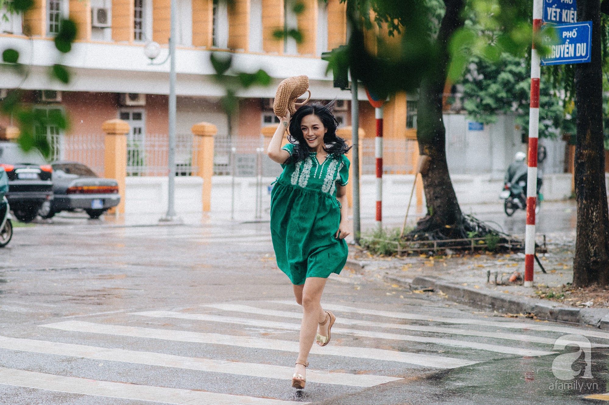 Sau 2 năm đổ vỡ, Thu Quỳnh nghiệm ra 'Khi người ta hạnh phúc sẽ bớt hận thù, vậy tôi thực lòng mong Chí Nhân hạnh phúc' - 9 Sau 2 năm đổ vỡ, Thu Quỳnh nghiệm ra 'Khi người ta hạnh phúc sẽ bớt hận thù, vậy tôi thực lòng mong Chí Nhân hạnh phúc' - 9