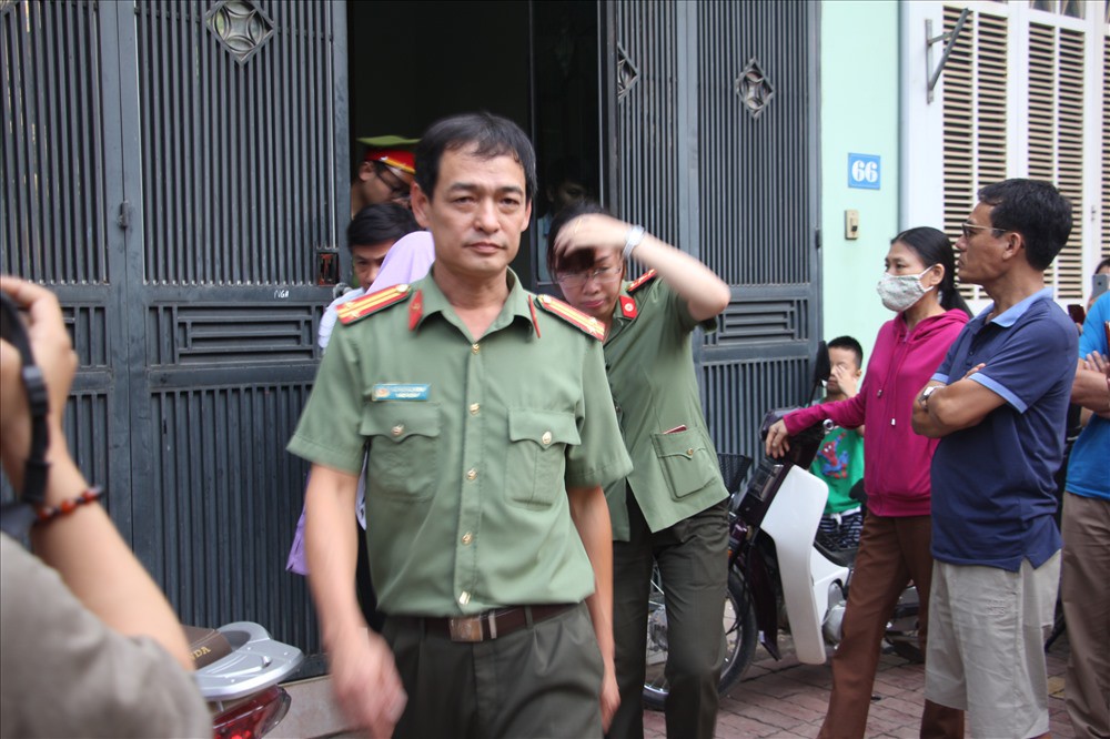 (Video) Cận cảnh khám nhà cán bộ Sở GDĐT vụ sửa bài, nâng điểm thi ở Sơn La - 7 (Video) Cận cảnh khám nhà cán bộ Sở GDĐT vụ sửa bài, nâng điểm thi ở Sơn La - 7
