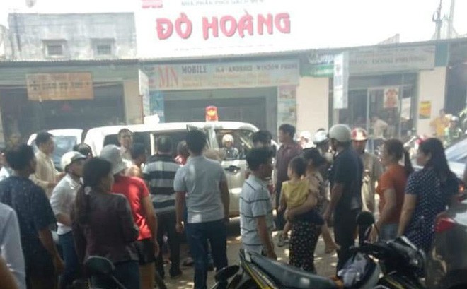 Mang bình gas mini ra chơi, hai cháu bé bị thương ở Đắk Lắk Mang bình gas mini ra chơi, hai cháu bé bị thương ở Đắk Lắk