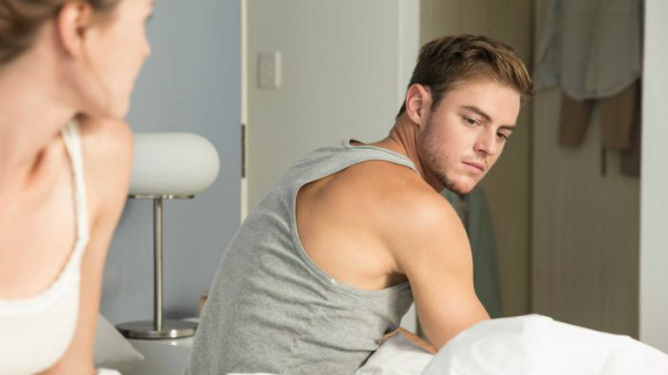 Đàn ông khóc sau khi quan hệ tình dục Đàn ông khóc sau khi quan hệ tình dục