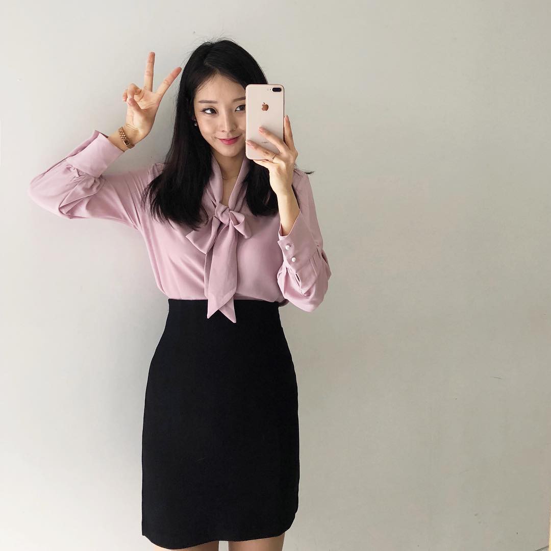 Phiên bản đời thực của 'thư ký Kim' sẽ bật mí 5 items phải có để các quý cô hoàn thiện style công sở - 4 Phiên bản đời thực của 'thư ký Kim' sẽ bật mí 5 items phải có để các quý cô hoàn thiện style công sở - 4