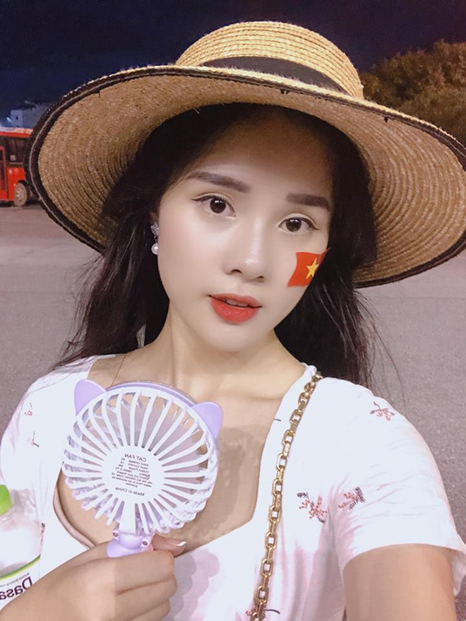 Cầu thủ Trọng Đại bất ngờ khoe ảnh tình tứ bên bạn gái mới - 6 Cầu thủ Trọng Đại bất ngờ khoe ảnh tình tứ bên bạn gái mới - 6