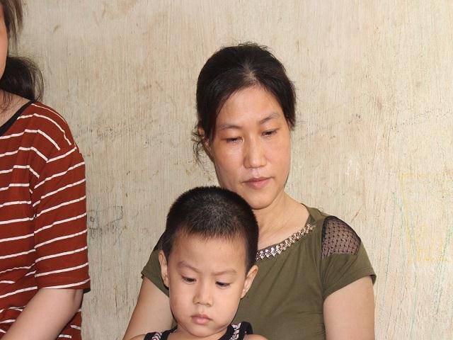 Bi đát cảnh chồng đột tử ở nước ngoài, vợ con ở nhà mang đống nợ