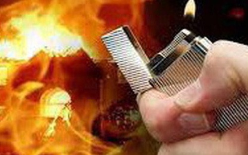 Người phụ nữ bị tạt xăng, cháy khắp cơ thể nhảy xuống sông tự cứu bản thân