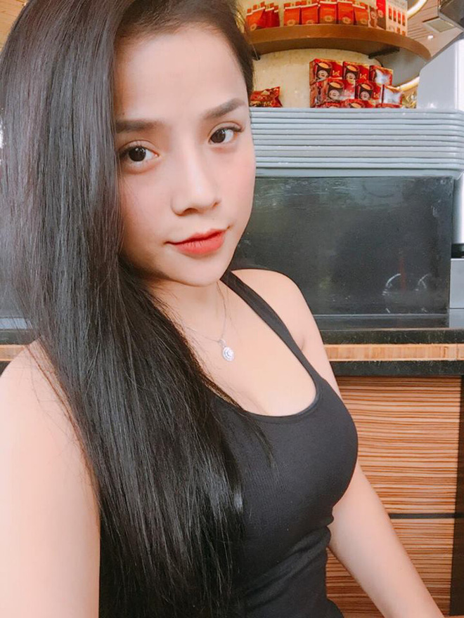 Khi hội bạn gái cầu thủ đọ dáng, ai là người quyến rũ và nóng bỏng hơn? - 8 Khi hội bạn gái cầu thủ đọ dáng, ai là người quyến rũ và nóng bỏng hơn? - 8