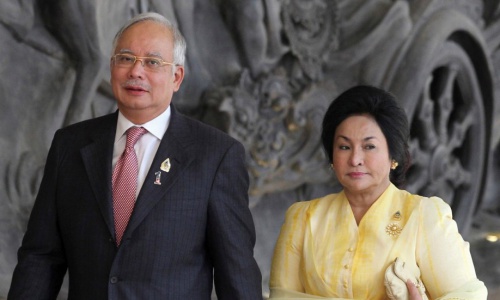 Vợ cựu thủ tướng Malaysia bị kiện đòi 44 món trang sức Vợ cựu thủ tướng Malaysia bị kiện đòi 44 món trang sức