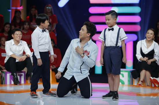 Nhanh như chớp nhí tập 4: Trấn Thành 'rối não' vì câu trả lời 'không ăn nhập' của các bé - 1 Nhanh như chớp nhí tập 4: Trấn Thành 'rối não' vì câu trả lời 'không ăn nhập' của các bé - 1