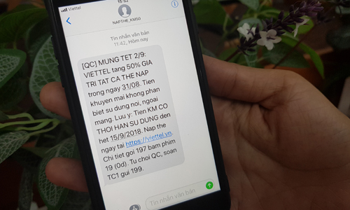 Nhà mạng lại ồ ạt khuyến mại 50% cho thuê bao trả trước Nhà mạng lại ồ ạt khuyến mại 50% cho thuê bao trả trước