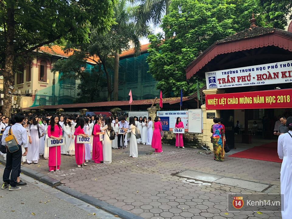8x, 9x vào đây mà xem lễ khai giảng của 10x giờ chất và khác biệt như thế nào - 33 8x, 9x vào đây mà xem lễ khai giảng của 10x giờ chất và khác biệt như thế nào - 33