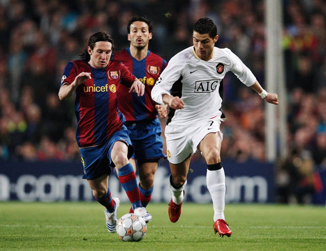 Ronaldo: Messi không thể nào đẹp trai bằng tôi