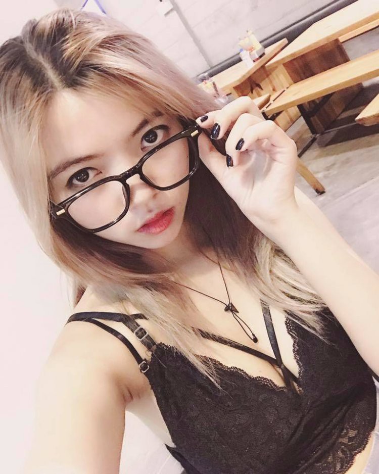 Ohsusu - nữ streamer đình đám không thua gì Misthy vì sở hữu ngoại hình xinh xắn như Idol Hàn Quốc - 12 Ohsusu - nữ streamer đình đám không thua gì Misthy vì sở hữu ngoại hình xinh xắn như Idol Hàn Quốc - 12