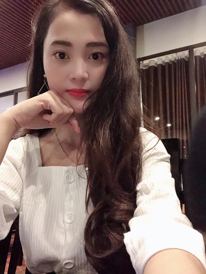'Bão' người yêu tin đồn thủ môn Bùi Tiến Dũng chưa qua, dân mạng lại 'giông gió' vì tin cô nàng xinh đẹp này là người yêu Công Phượng - 8 'Bão' người yêu tin đồn thủ môn Bùi Tiến Dũng chưa qua, dân mạng lại 'giông gió' vì tin cô nàng xinh đẹp này là người yêu Công Phượng - 8