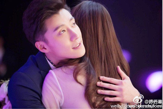 2 năm sau ngày ra đi đột ngột của Kiều Nhậm Lương, bầu trời của Trần Kiều Ân vẫn tỏa sắc hồng tưởng nhớ - 1 2 năm sau ngày ra đi đột ngột của Kiều Nhậm Lương, bầu trời của Trần Kiều Ân vẫn tỏa sắc hồng tưởng nhớ - 1