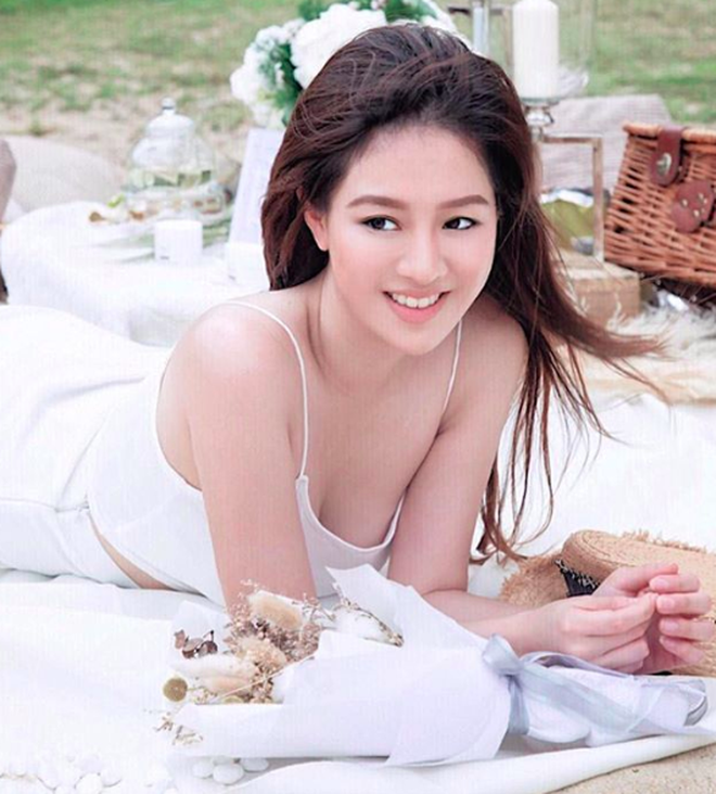 Thần thái đỉnh cao của nữ giám đốc Singapore giúp cô nổi bật trong hội Rich Kid châu Á - 13 Thần thái đỉnh cao của nữ giám đốc Singapore giúp cô nổi bật trong hội Rich Kid châu Á - 13