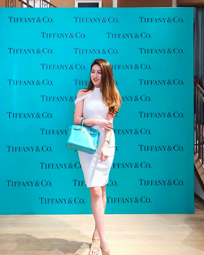 Thần thái đỉnh cao của nữ giám đốc Singapore giúp cô nổi bật trong hội Rich Kid châu Á - 19 Thần thái đỉnh cao của nữ giám đốc Singapore giúp cô nổi bật trong hội Rich Kid châu Á - 19