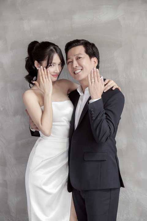 Trọn bộ ảnh cưới của Trường Giang - Nhã Phương: Hài hước với dép tổ ong - 3 Trọn bộ ảnh cưới của Trường Giang - Nhã Phương: Hài hước với dép tổ ong - 3