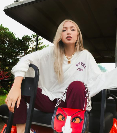 Châu Bùi không bao giờ xoá spam của các shop online dưới các post của mình, và đây là lí do! Châu Bùi không bao giờ xoá spam của các shop online dưới các post của mình, và đây là lí do!