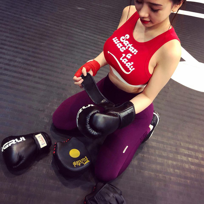 Cô gái Việt gây sốt MXH Trung Quốc sau 2 năm: 'Mình chưa từng phủ nhận đã phẫu thuật thẩm mỹ' - 6 Cô gái Việt gây sốt MXH Trung Quốc sau 2 năm: 'Mình chưa từng phủ nhận đã phẫu thuật thẩm mỹ' - 6