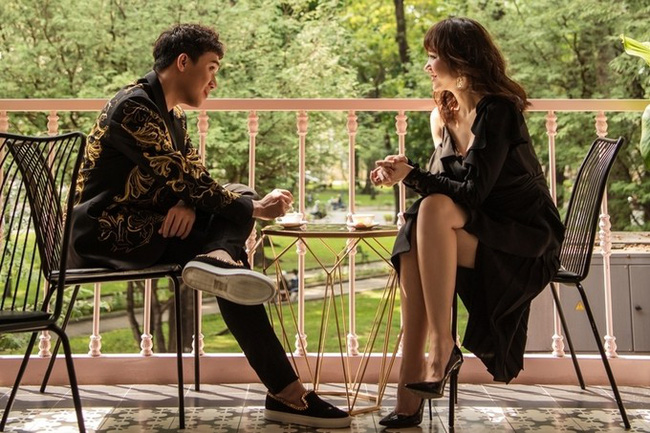 Trấn Thành - Hari Won: Từ mối tình bị vùi dập vì nghi ngờ 'làm trò', 'che đậy giới tính' đến cuộc hôn nhân vạn người mơ - 4 Trấn Thành - Hari Won: Từ mối tình bị vùi dập vì nghi ngờ 'làm trò', 'che đậy giới tính' đến cuộc hôn nhân vạn người mơ - 4