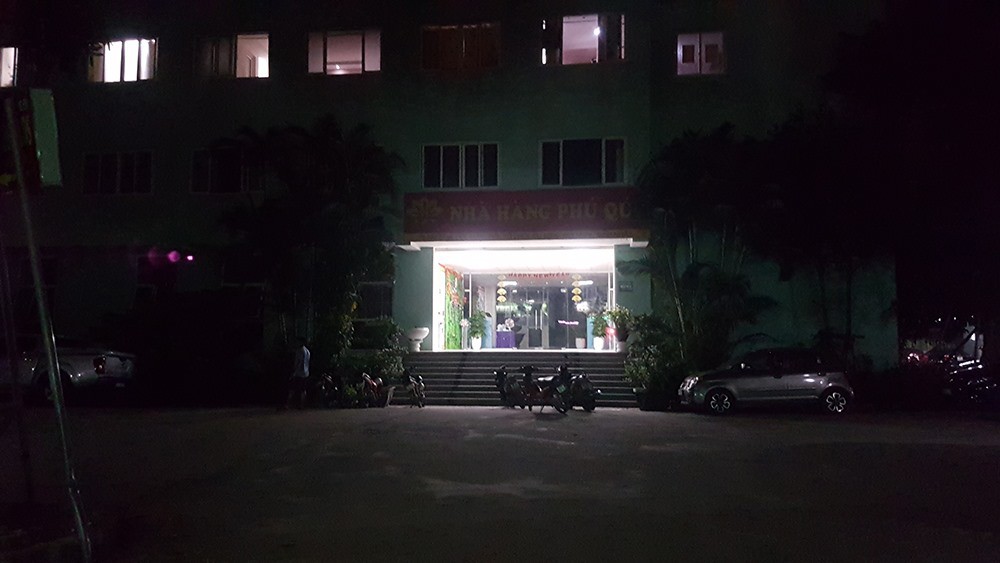 Hà Nội: Massage kích dục, bar 'tay vịn' công khai hoạt động giữa Trung tâm văn hóa quận Hà Nội: Massage kích dục, bar 'tay vịn' công khai hoạt động giữa Trung tâm văn hóa quận