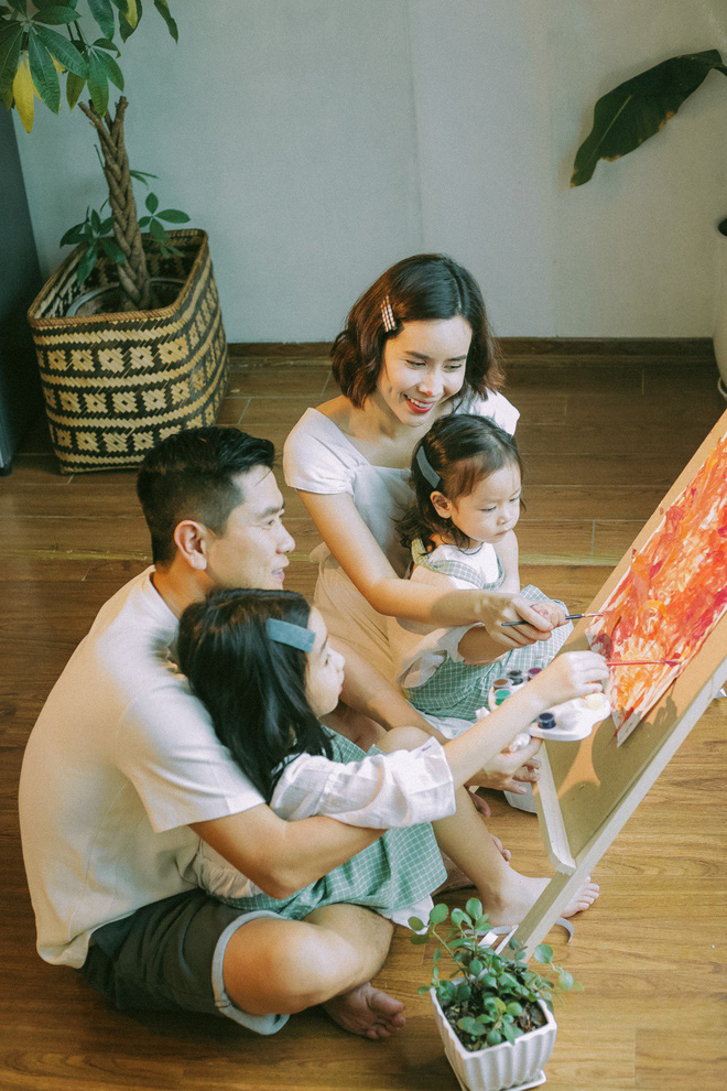 Lưu Hương Giang - Hồ Hoài Anh lần đầu khoe ảnh gia đình hạnh phúc đủ 4 thành viên - 1 Lưu Hương Giang - Hồ Hoài Anh lần đầu khoe ảnh gia đình hạnh phúc đủ 4 thành viên - 1