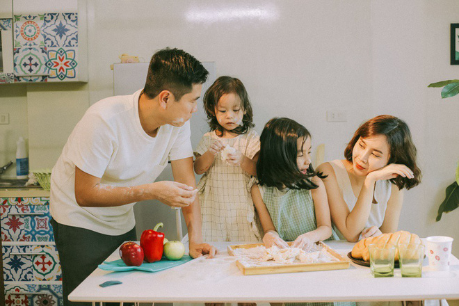 Lưu Hương Giang - Hồ Hoài Anh lần đầu khoe ảnh gia đình hạnh phúc đủ 4 thành viên - 4 Lưu Hương Giang - Hồ Hoài Anh lần đầu khoe ảnh gia đình hạnh phúc đủ 4 thành viên - 4