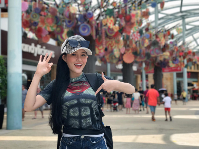 Ngân 98 được báo Trung Quốc khen nức nở, được gọi là 'nữ thần đẹp nhất Việt Nam' - 7 Ngân 98 được báo Trung Quốc khen nức nở, được gọi là 'nữ thần đẹp nhất Việt Nam' - 7