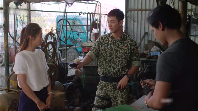 Hậu Duệ Mặt Trời tập 15-16: Vừa được cứu mạng, Khả Ngân lại tiếp tục từ chối tình cảm của Song Luân lần nữa - 1 Hậu Duệ Mặt Trời tập 15-16: Vừa được cứu mạng, Khả Ngân lại tiếp tục từ chối tình cảm của Song Luân lần nữa - 1