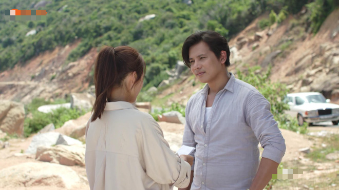 Hậu Duệ Mặt Trời tập 17-18: Chia tay Duy Kiên, Hoài Phương liều mạng cứu người trong cơn bão - 2 Hậu Duệ Mặt Trời tập 17-18: Chia tay Duy Kiên, Hoài Phương liều mạng cứu người trong cơn bão - 2