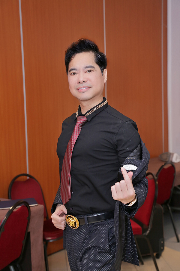 Ngọc Sơn: 'Tôi thời gian nghỉ ngơi còn không có thì làm sao có thời gian đi bàn chuyện đám cưới với Như Quỳnh' - 2 Ngọc Sơn: 'Tôi thời gian nghỉ ngơi còn không có thì làm sao có thời gian đi bàn chuyện đám cưới với Như Quỳnh' - 2