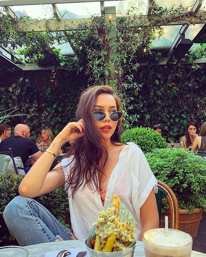 Đám cưới Thái Lan gây sốt Instagram vì quy tụ dàn phù dâu 'cực phẩm' - 18 Đám cưới Thái Lan gây sốt Instagram vì quy tụ dàn phù dâu 'cực phẩm' - 18